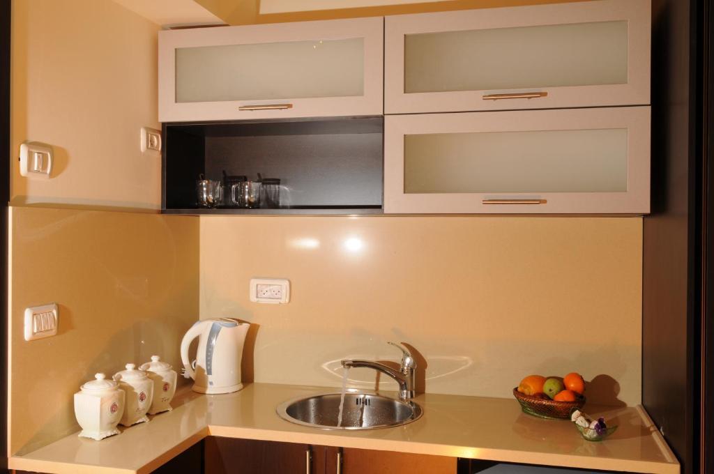 Levy Apartments Baitulmaqdis Bilik gambar